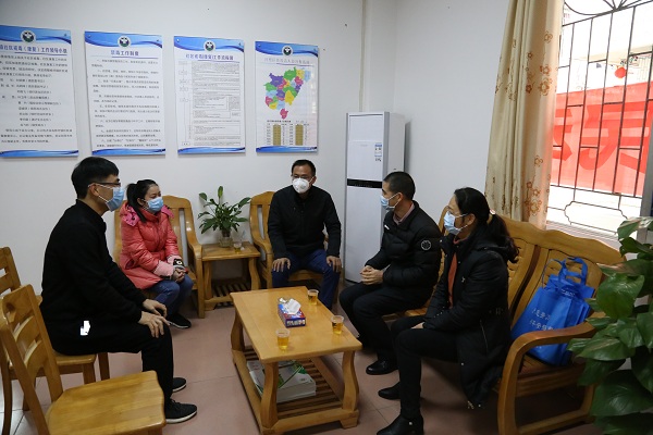 縣法院、縣人大法工委到桂圩鎮(zhèn)了解疫情防控、禁毒工作1.jpg
