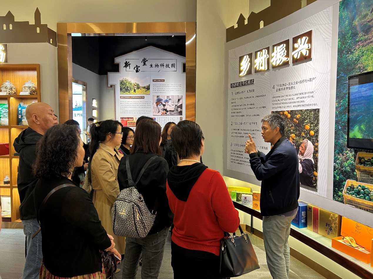 （簡訊）縣工商聯(lián)開展“品風(fēng)味·推特產(chǎn)”調(diào)研考察活動.docx_3