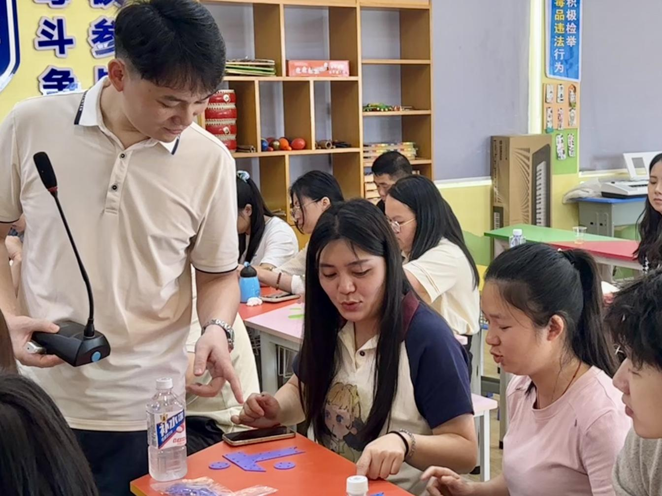 七巧啟智，共促科技教育——云浮市第五屆青少年科技七巧板創(chuàng)意制作競賽教師培訓班（郁南站）在都城鎮(zhèn)錦江小學舉辦5.png